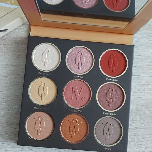 Nomad cosmetics Tosca eyeshadow palette - Picture 4 of 5